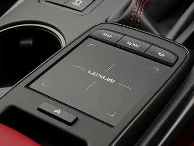 2021 Lexus IS — миниатюра 39