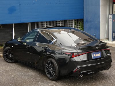 2021 Lexus IS — миниатюра 70