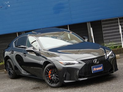 صورة 8 لـ 2021 Lexus IS