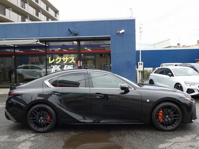 صورة 7 لـ 2021 Lexus IS