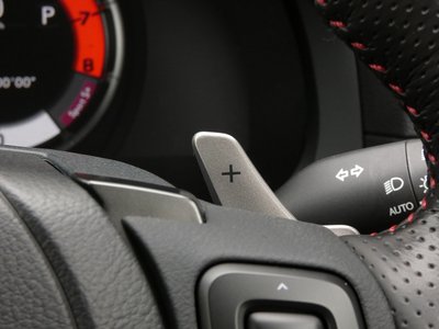 2021 Lexus IS — миниатюра 27