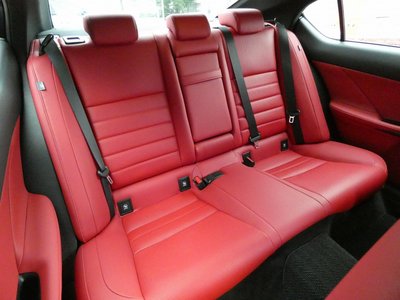 2021 Lexus IS — миниатюра 32