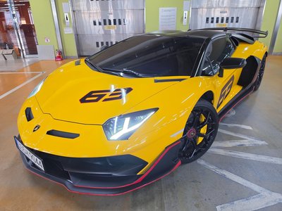 LAMBORGHINI AVENTADOR - 6