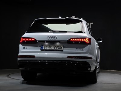 AUDI Q7 - 4