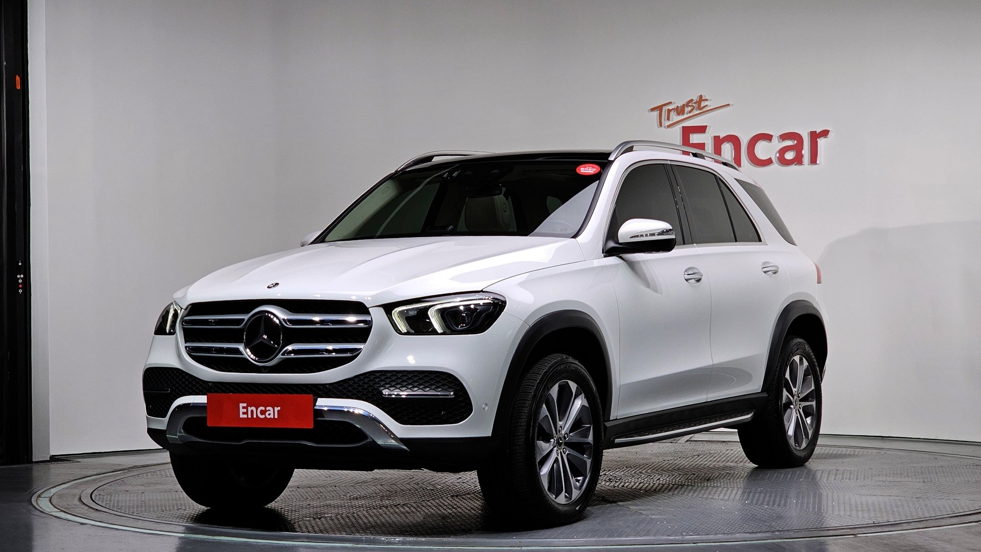 MERCEDES-BENZ GLE - View 1