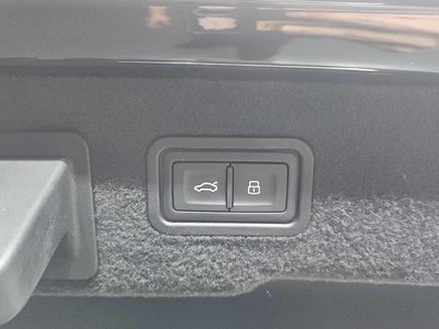 صورة مصغرة 22 لـ 2021 AUDI A8