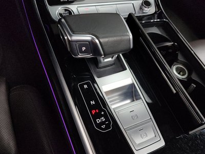 صورة مصغرة 12 لـ 2021 AUDI A8