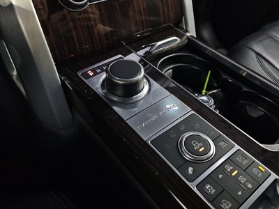 صورة 9 لـ 2016 LAND Rover RANGE ROVER