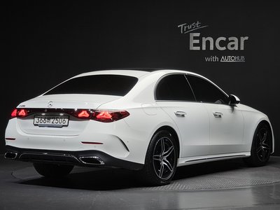 MERCEDES-BENZ E-CLASS - 3