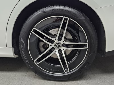 MERCEDES-BENZ E-CLASS - 8