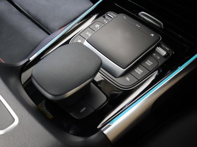 صورة مصغرة 28 لـ 2022 Mercedes-BENZ GLB AMG
