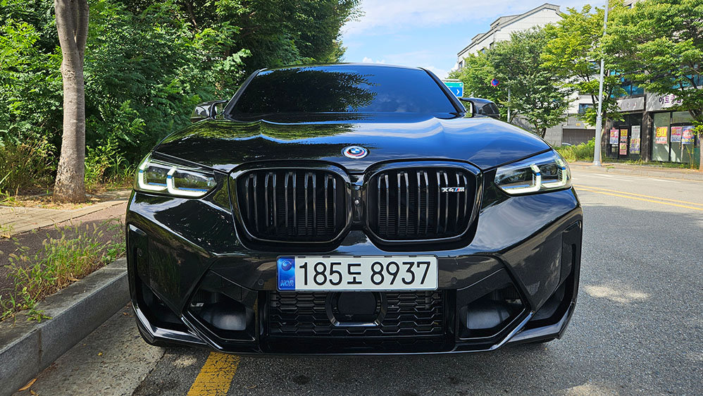 BMW X4 M - View 1
