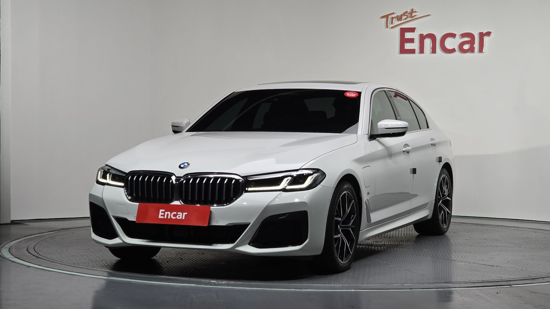 BMW 5 SERIES - View 1