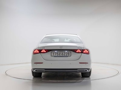 MERCEDES-BENZ E-CLASS - 3