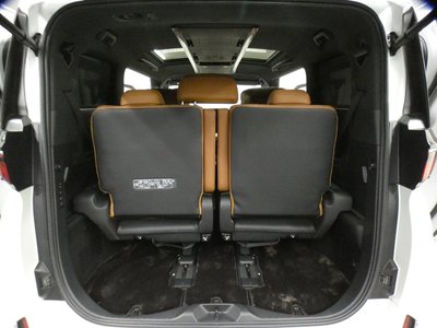TOYOTA VELLFIRE - 10