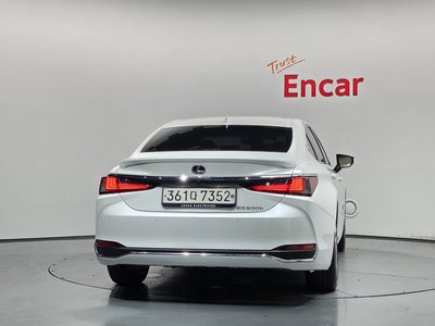 2024 Lexus ES 照片 4