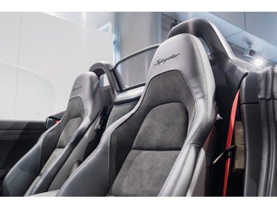 2021 Porsche 718 SPYDER 缩略图 13