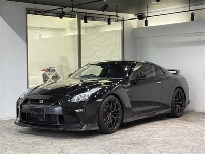 NISSAN GT-R