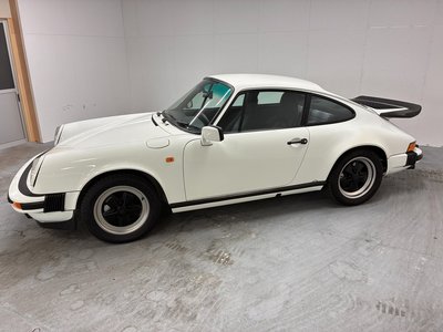 PORSCHE 911 - 5