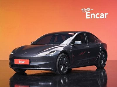 TESLA MODEL 3 - 1