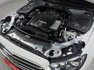 MERCEDES-BENZ E-CLASS - 7