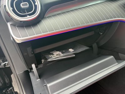 2025 Mercedes-BENZ C-CLASS 缩略图 51
