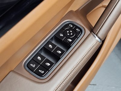صورة مصغرة 31 لـ 2021 Porsche CAYENNE