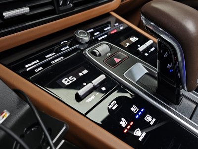 صورة مصغرة 28 لـ 2021 Porsche CAYENNE