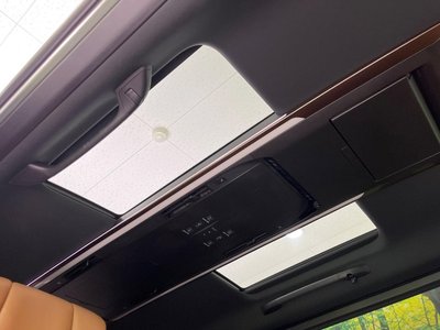 TOYOTA VELLFIRE - 4