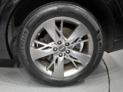صورة 8 لـ 2023 Genesis GV70