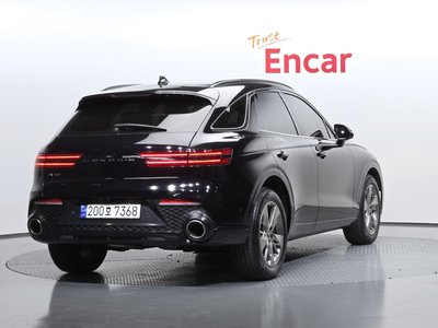صورة 3 لـ 2023 Genesis GV70