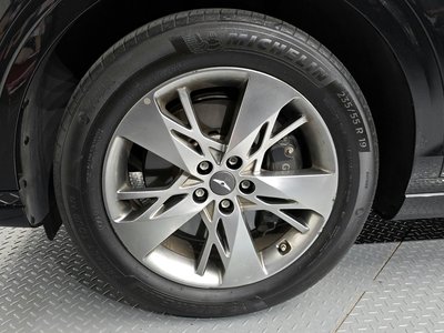 صورة 6 لـ 2023 Genesis GV70