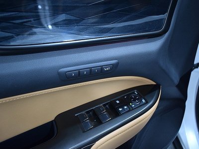 2023 Lexus NX — миниатюра 18