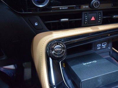 2023 Lexus NX — миниатюра 12