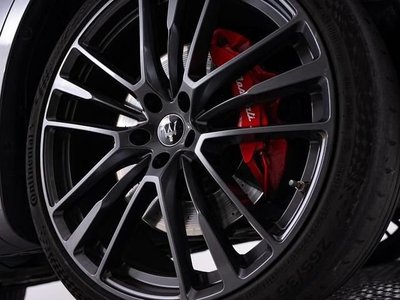 MASERATI LEVANTE - 8