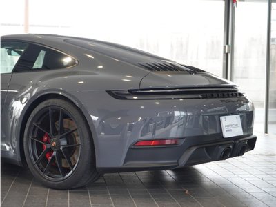 PORSCHE 911 - 8