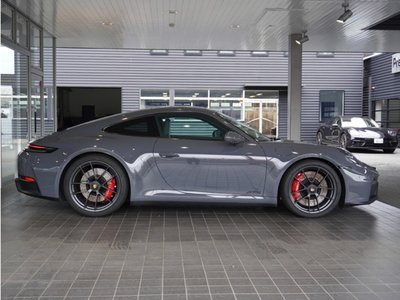PORSCHE 911 - 4