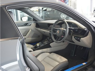 PORSCHE 911 - 10