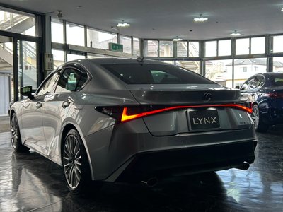 LEXUS IS - 7