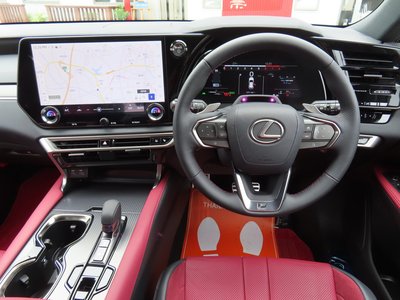 2025 Lexus RX thumbnail 11