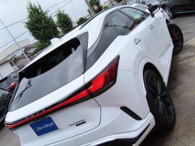 صورة 7 لـ 2025 Lexus RX