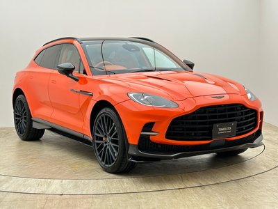 ASTON MARTIN DBX - 3