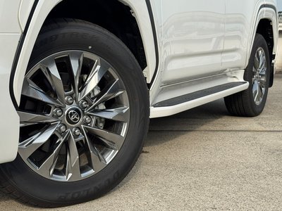 2025 Toyota LAND CRUISER 300 — миниатюра 32