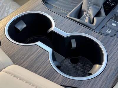 2025 Toyota LAND CRUISER 300 — миниатюра 66