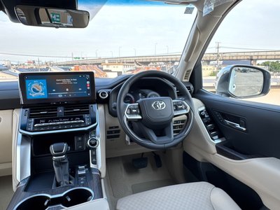 2025 Toyota LAND CRUISER 300 — миниатюра 42