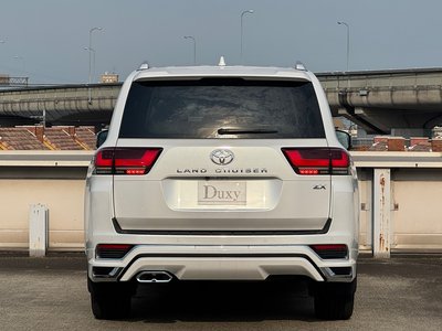 2025 Toyota LAND CRUISER 300 — миниатюра 20