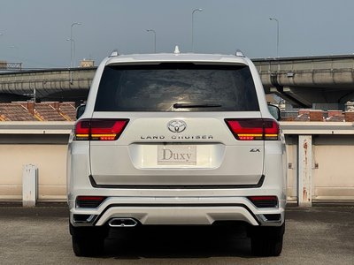 2025 Toyota LAND CRUISER 300 — миниатюра 34