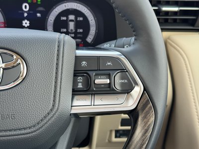 2025 Toyota LAND CRUISER 300 — миниатюра 60