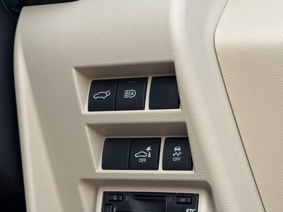 2025 Toyota LAND CRUISER 300 — миниатюра 45