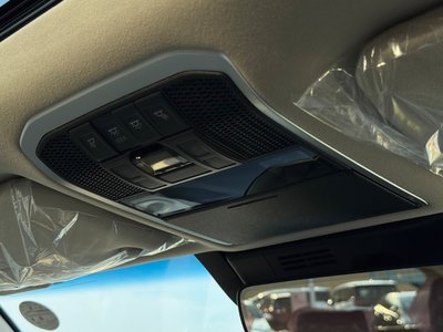 2025 Toyota LAND CRUISER 300 — миниатюра 54